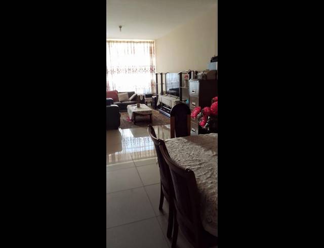 3 BEDROOM APARTMENT FOR SALE IN YEOVILLE